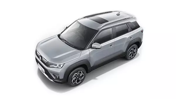 Maruti Brezza gaadikidukan (1)