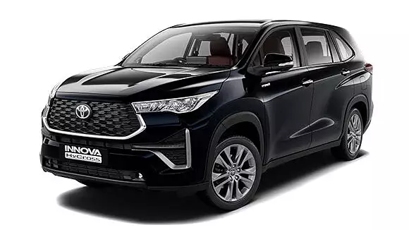 Toyota Innova Hycross gaadikidukan (2)